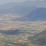 3-tithorea-parnassos-valley-view